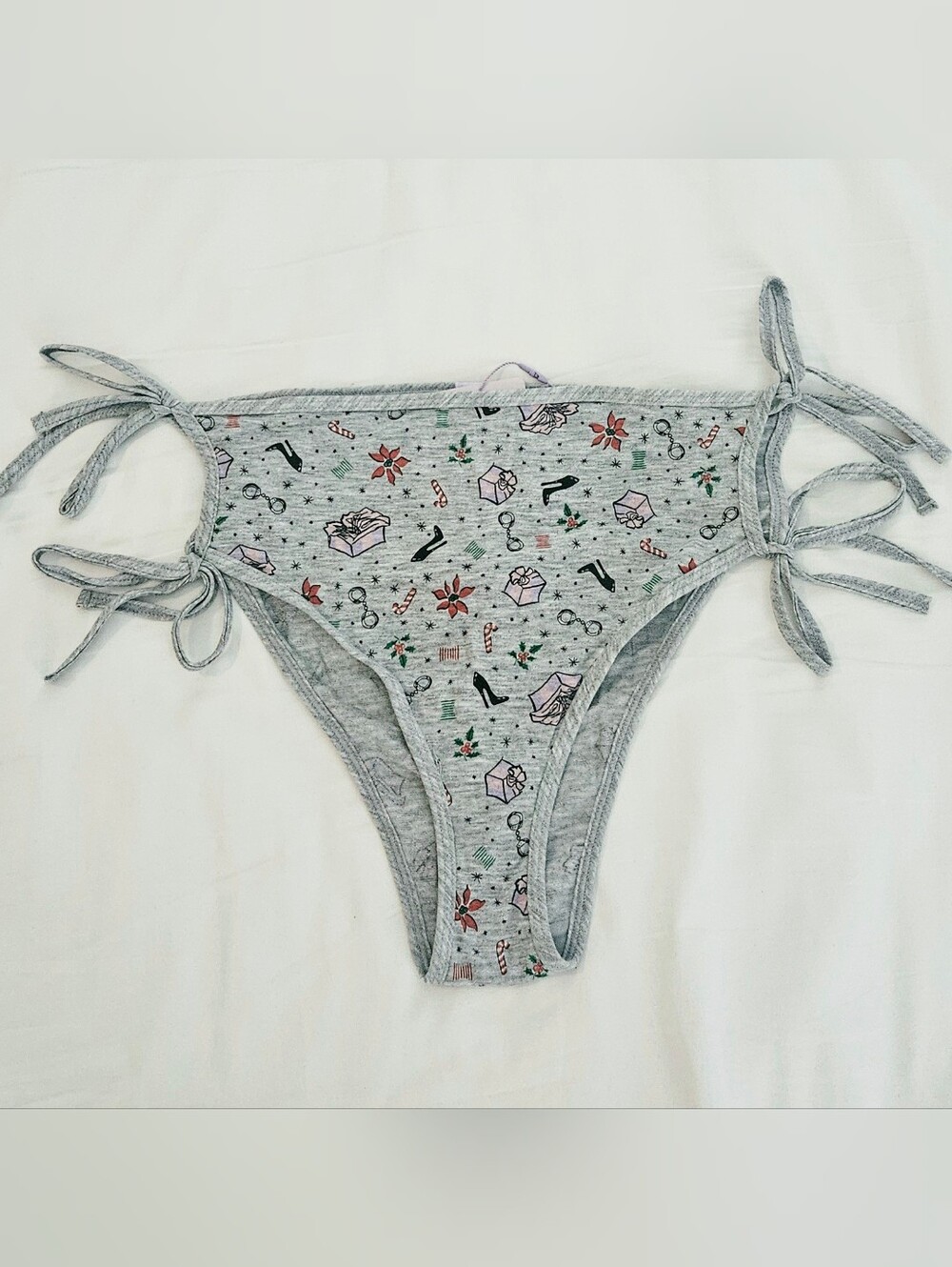 Savage X Fenty Side-Tie Bikini Briefs - Gray Holiday Print
